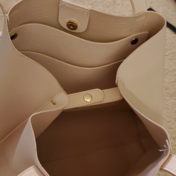 Purse - Picture 5 of 5